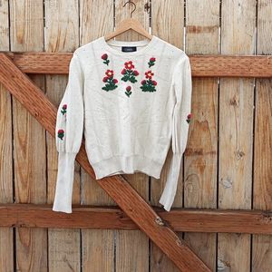 Cider Long Sleeve Knit Sweater Embroidered Red Flowers Size Small